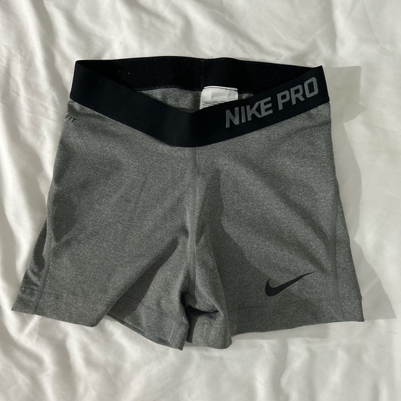 Grey Nike Pros - Picture 1 of 4